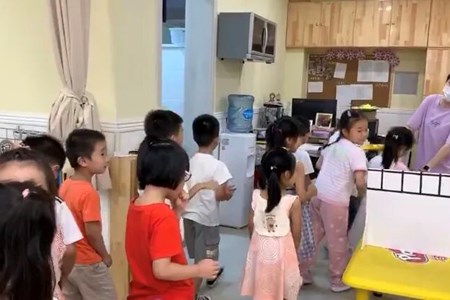 安全“食”光,呵护幼苗 ——记钟园幼儿园食品安全演练活动